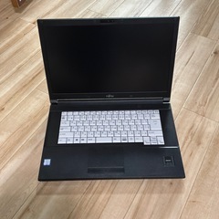 富士通　LIFE BOOK core i5 始動確認済みの画像