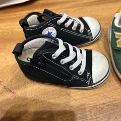 converse、
スニーカーの画像