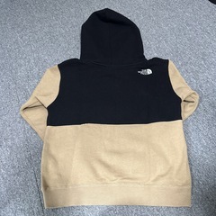 the north face パーカー130センチの画像