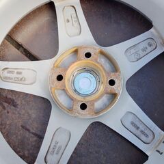 16インチ 6Jの画像