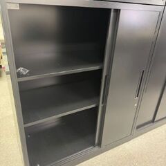 イナバの　OFFICE用　キャビネット　上下１セット　　90x105X45    が上下で二台の画像