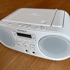 SONY CDデッキ　ラジオ　ホワイト　の画像