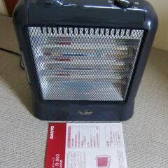 サンヨー 電気ストーブ R-903　95年製　取説付　中古　昭和　レトロの画像