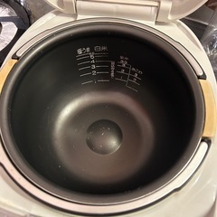 炊飯器の画像