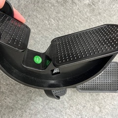 健康器具　オフィスグッズ　足元の画像