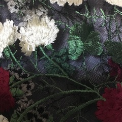 【美品・廃盤品】メルロープリュス　花刺繍レーススリーブワンピースの画像