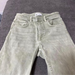 ZARAストレートぱんつパンツの画像