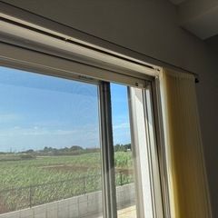 縦型ブラインド　カーテンの画像