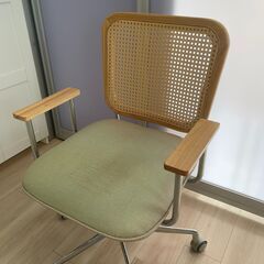 ラタン調　ワークチェアの画像