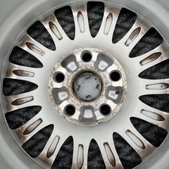 アルミホイールの画像