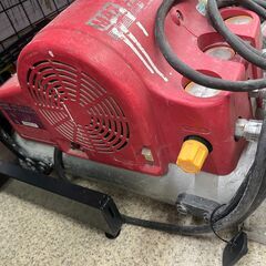 【中古】【店頭引取限定】MAX 常圧高圧コンプレッサー　AK-7000 AⅡの画像