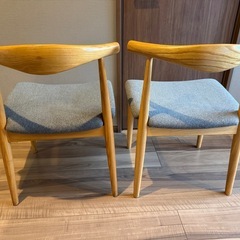 ダイニングチェア　2脚　セミアームチェアの画像
