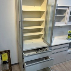 ジモティー割引🏷️【ジャングルジャングル 岸和田和泉インター店】食器棚 和泉市 堺市 岸和田市 泉大津市 高石市 泉北郡熊取町の画像