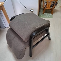 折りたたみ椅子
の画像