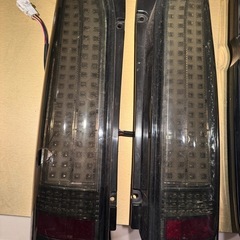 200系 ハイエース テール ライト 2セット　ストップランプの画像