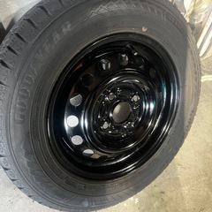 【2022年】13インチ スタッドレス 4本　の画像