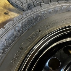 【2022年】13インチ スタッドレス 4本　の画像