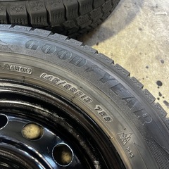 【2022年】13インチ スタッドレス 4本　の画像