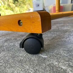 【リユースショップスパークル】木製ハンガーラック　No.111　ライトブラウン　キャスター付き　衣類収納　配送設置可能♪の画像