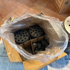 レンタンストーブ ＋練炭約3個の画像