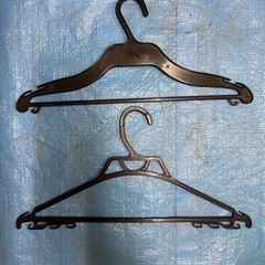 業務用プラスチックハンガー 170〜180本の画像