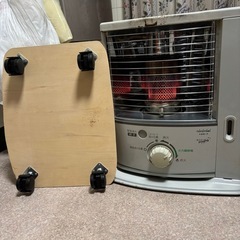 石油ストーブ　トヨトミRS-23B&手作りキャスター付きキャリーの画像