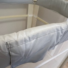 アップリカ ココネル エアーAB 折りたたみベビーベッドの画像