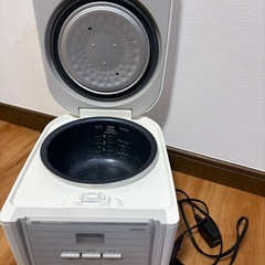 タイガー 
炊飯器の画像