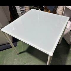札幌限定配送/お引き取り可◆家具◆2人用ダイニングテーブル◆ガラス天板×スチール脚◆W75 D75 H74.5の画像