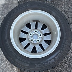 ホンダベゼル冬タイヤ4本の画像
