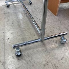 J5861　【リユースのサカイ柏店】　ハンガーラック　クリーニング済みの画像