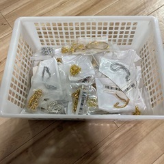 販売用アクセサリー72個まとめ売り　ブレスレット　ネックレスの画像