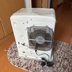 石油ファンヒーターの画像