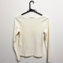 ユニクロ　トップスの画像