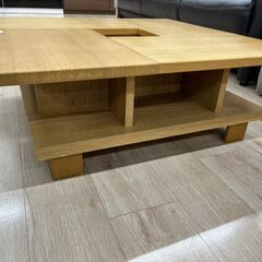 ジモティー割引🏷️【ジャングルジャングル 岸和田和泉インター店】木製ローテーブル 和泉市 堺市 岸和田市 泉大津市 高石市 泉北郡熊取町の画像