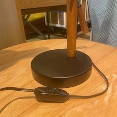デスクランプ　ニトリ製　ワークライトの画像