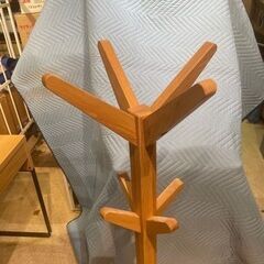 コートハンガー　木製　洋服掛けの画像