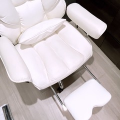 定価¥35000‼︎　【短期掲載】お姫様系エグゼクティブチェア　人間工学設計の画像