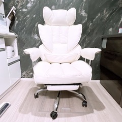 定価¥35000‼︎　【短期掲載】お姫様系エグゼクティブチェア　人間工学設計の画像