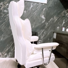 定価¥35000‼︎　【短期掲載】お姫様系エグゼクティブチェア　人間工学設計の画像