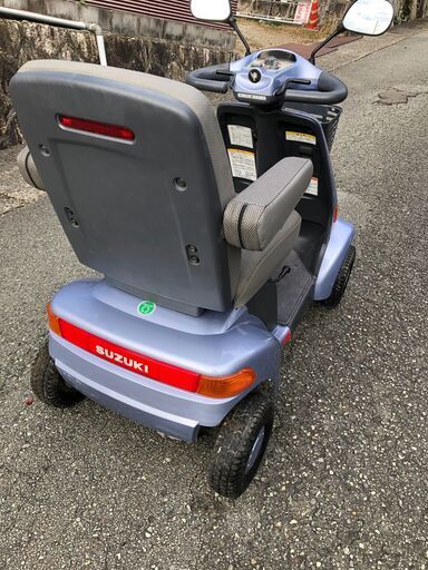 ☆彡⑥１年保証付き!!!バッテリー新品! スズキ・電動車いす・車椅子・セニアカー!シニアカー!!介護用品。すぐに乗れます。免許不要。操作簡単!!免許返納!!激安!絶対お得です♪
