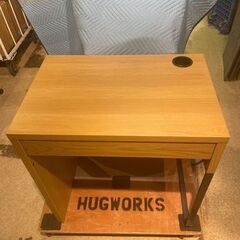 IKEA デスクMICKE オーク調の画像