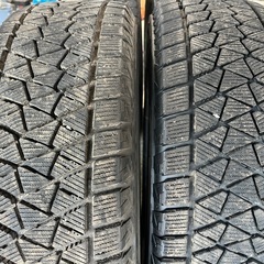 ブリジストンスタッドレス！225/65R17!の画像