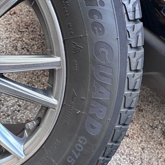  スタッドレスタイヤ-4本セット225/65R17 
の画像