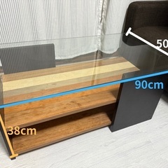 おしゃれなガラステーブル✨の画像