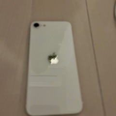 iPhoneSE2 128GB 白　傷アリの画像