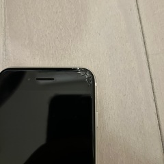 iPhoneSE2 128GB 白　傷アリの画像