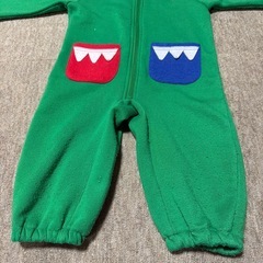 恐竜モチーフ フード付きロンパース90の画像