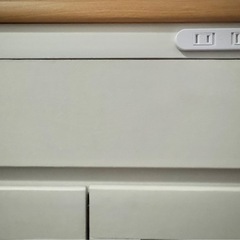 万能食器棚🍽️コロタイヤ付（ロック可能）✨美品✨縦845×横幅600×奥行425mm 値下げしました‼︎の画像