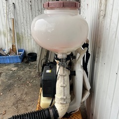 丸山　背負い式動力散布機 26L 大型　エンジンブロアー 噴霧器 散布機　農薬　散布　動噴 MDJ60G-26 ブロアー宮崎の画像
